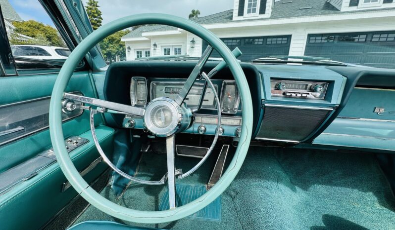 								1961 Lincoln Continental Convertible full									