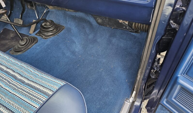 								1977 Ford F-250 Custom 4×4 4-Speed full									