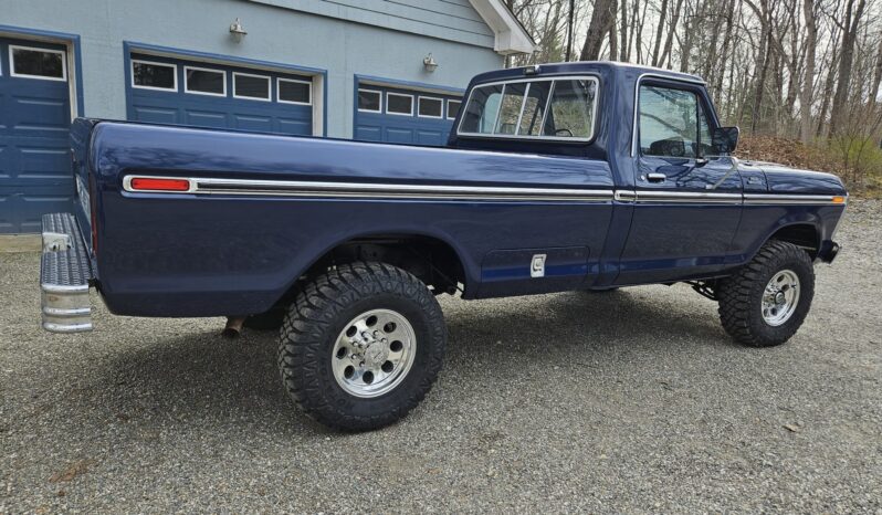 								1977 Ford F-250 Custom 4×4 4-Speed full									