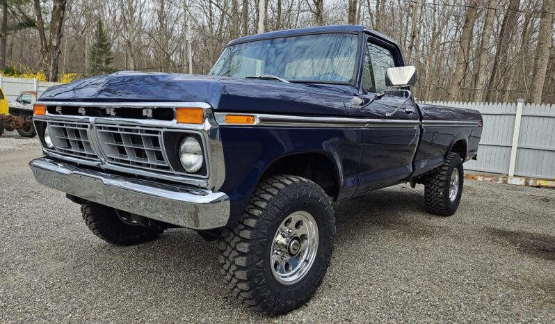 								1977 Ford F-250 Custom 4×4 4-Speed full									