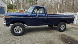 										1977 Ford F-250 Custom 4×4 4-Speed full									