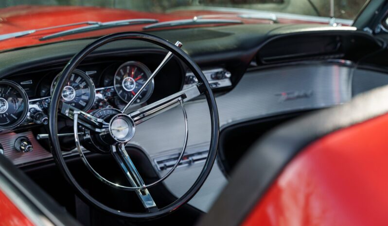 								1962 Ford Thunderbird Sports Roadster full									