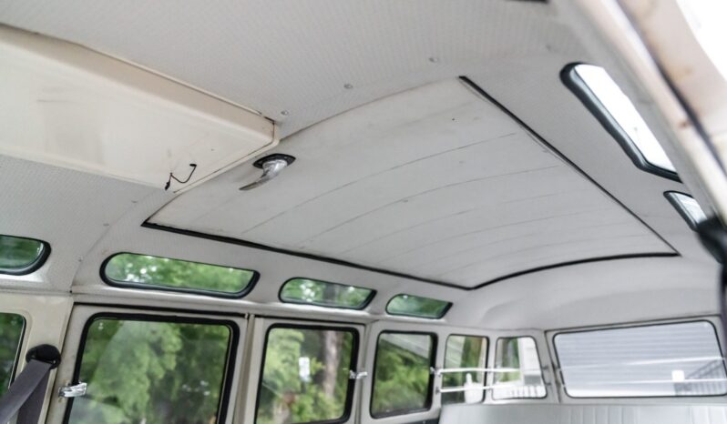 								1971 Volkswagen Type 2 Microbus 23-Window Conversion full									