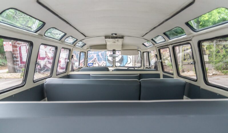 								1971 Volkswagen Type 2 Microbus 23-Window Conversion full									
