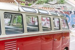 										1971 Volkswagen Type 2 Microbus 23-Window Conversion full									