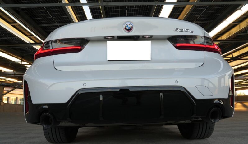 								2023 BMW 330e Plug-In Hybrid full									