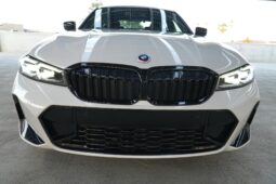 										2023 BMW 330e Plug-In Hybrid full									