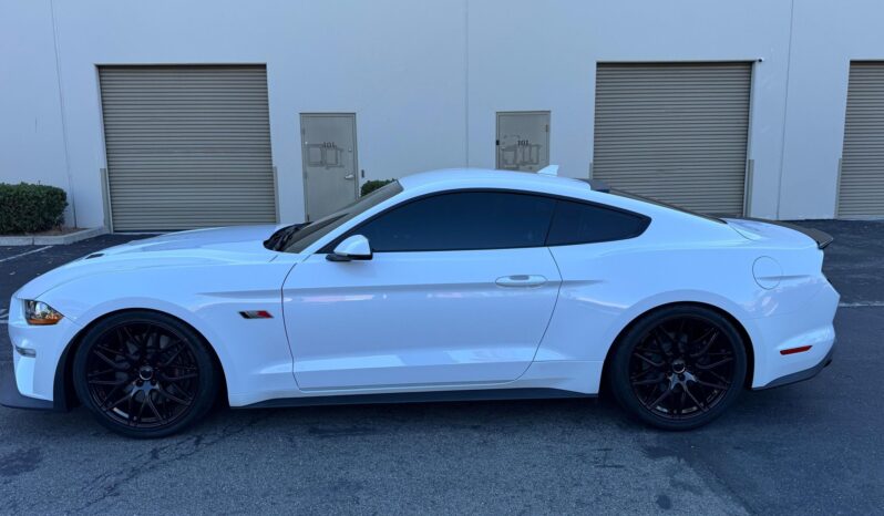 								2022 Ford Mustang Roush 450R Coupe full									