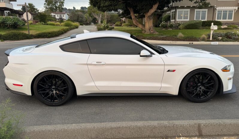 								2022 Ford Mustang Roush 450R Coupe full									