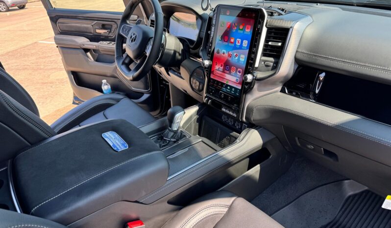 								2025 Ram 1500 RHO Crew Cab 4×4 Mopar Edition full									