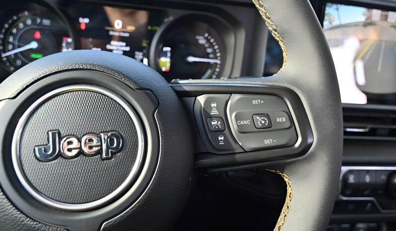 								2024 Jeep Wrangler Willys 4xe 4WD full									