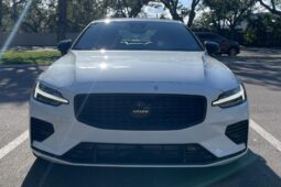 										2023 Volvo S60 Recharge T8 Black Edition Hybrid full									