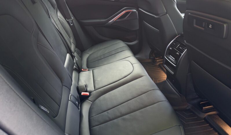 								2022 BMW X6 M50i xDrive 523-hp full									