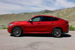 										2022 BMW X6 M50i xDrive 523-hp full									