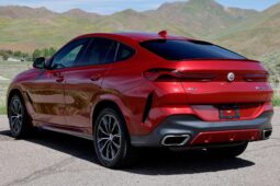 										2022 BMW X6 M50i xDrive 523-hp full									