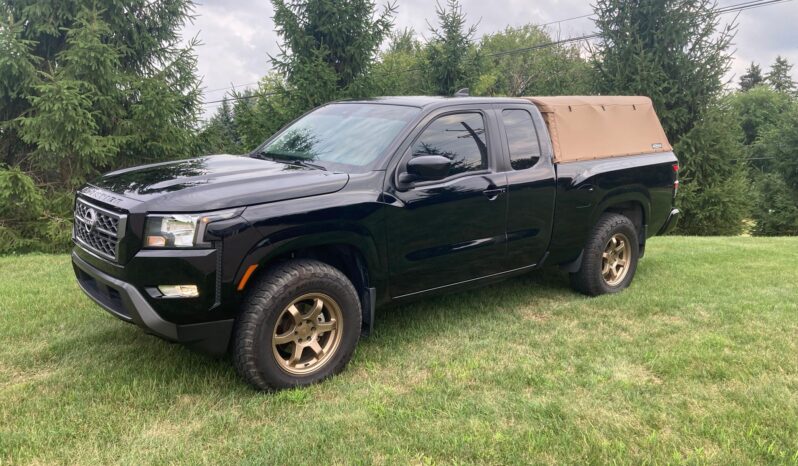 								2024 Nissan Frontier SV King Cab 4×4 full									