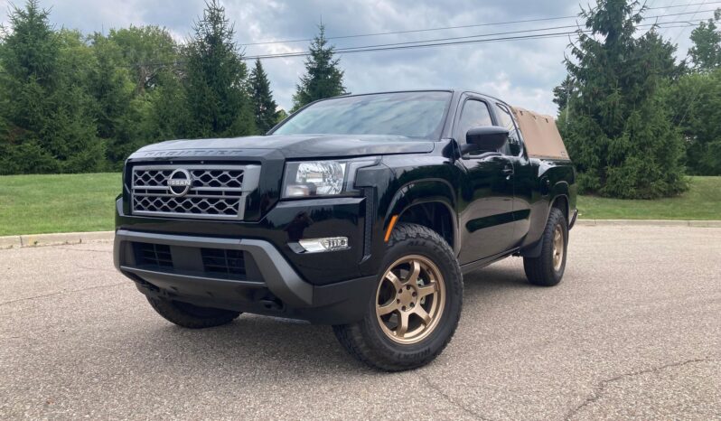 								2024 Nissan Frontier SV King Cab 4×4 full									