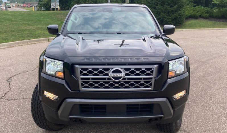 								2024 Nissan Frontier SV King Cab 4×4 full									