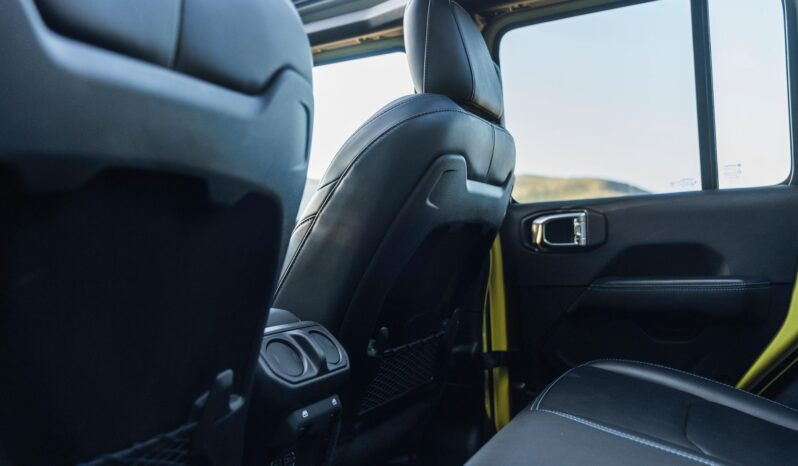 								2024 Jeep Wrangler Rubicon X 4xe 375-hp full									