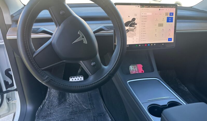 								2024 Tesla Model Y Long Range AWD full									