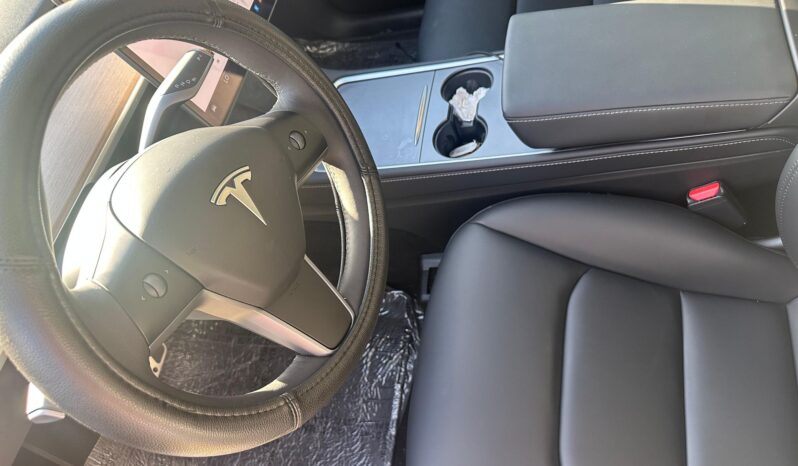 								2024 Tesla Model Y Long Range AWD full									