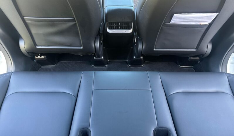 								2024 Tesla Model Y Long Range AWD full									