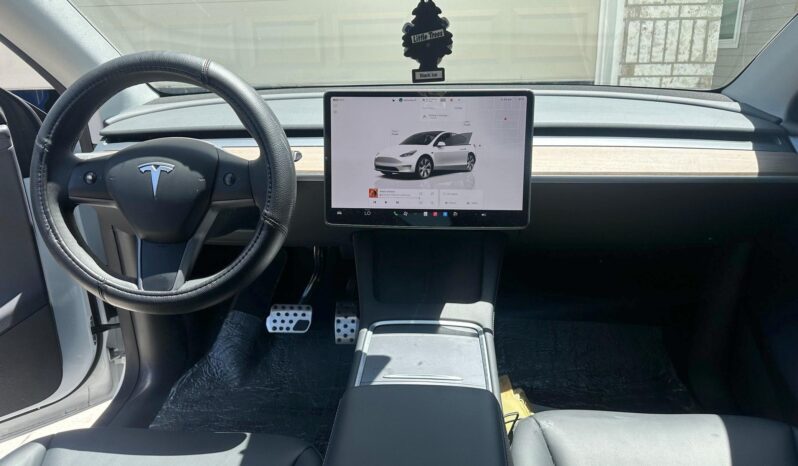 								2024 Tesla Model Y Long Range AWD full									