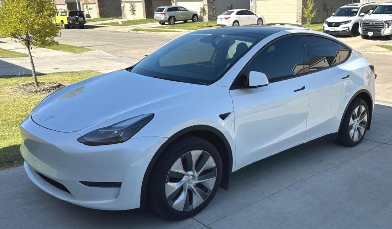 								2024 Tesla Model Y Long Range AWD full									