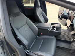 										2024 Tesla Cybertruck AWD full									