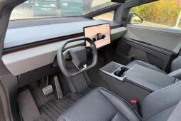 										2024 Tesla Cybertruck AWD full									