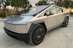 										2024 Tesla Cybertruck AWD full									