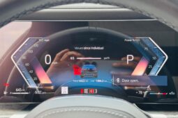 										2023 BMW 760i xDrive AWD full									