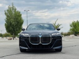 2023 BMW 760i xDrive AWD