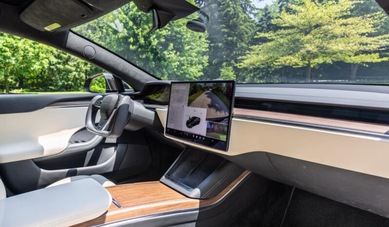 								2022 Tesla Model S Long Range AWD full									