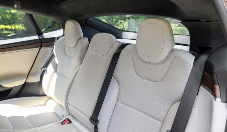 								2022 Tesla Model S Long Range AWD full									