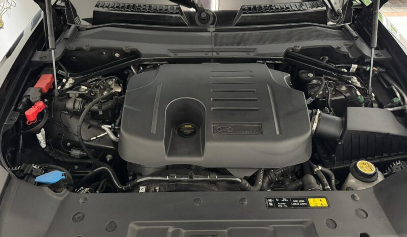 								2023 Land Rover Defender 110 X-Dynamic SE AWD full									