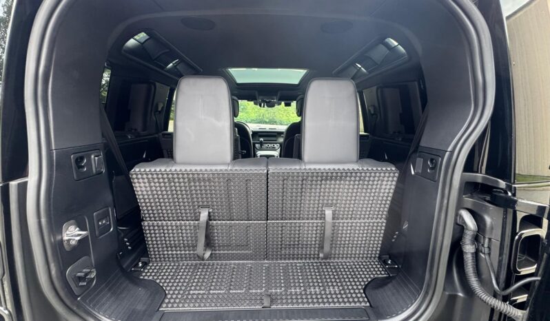 								2023 Land Rover Defender 110 X-Dynamic SE AWD full									