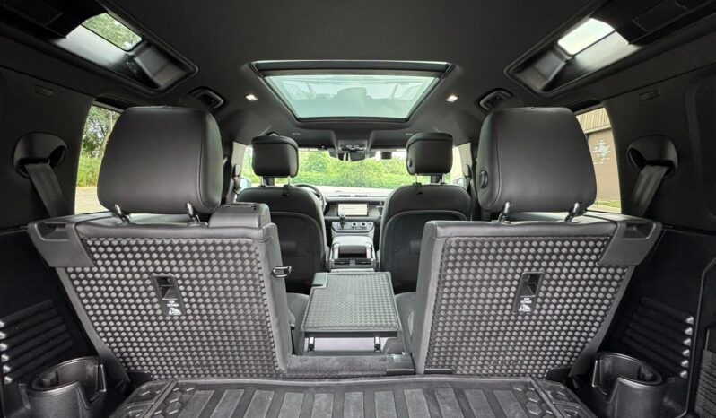 								2023 Land Rover Defender 110 X-Dynamic SE AWD full									