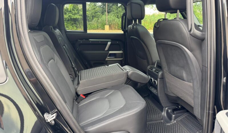 								2023 Land Rover Defender 110 X-Dynamic SE AWD full									