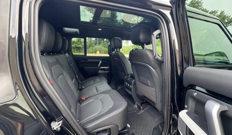 								2023 Land Rover Defender 110 X-Dynamic SE AWD full									