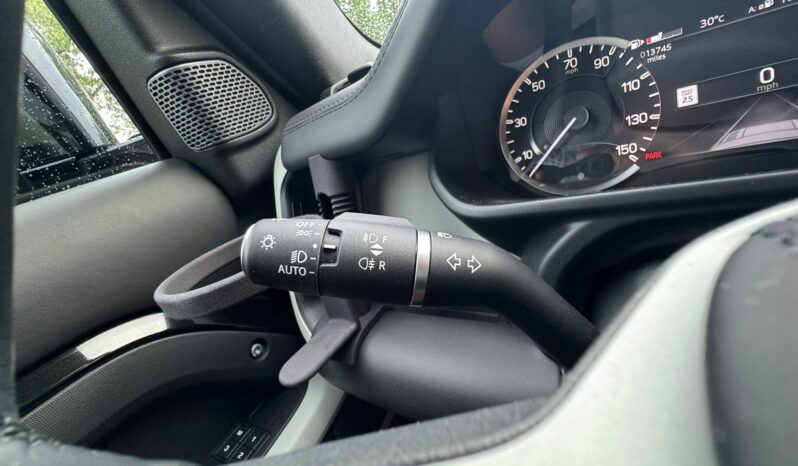 								2023 Land Rover Defender 110 X-Dynamic SE AWD full									