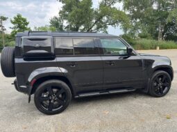 										2023 Land Rover Defender 110 X-Dynamic SE AWD full									