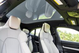 										2022 Porsche Taycan 4 Cross Turismo AWD full									