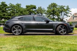 										2022 Porsche Taycan 4 Cross Turismo AWD full									