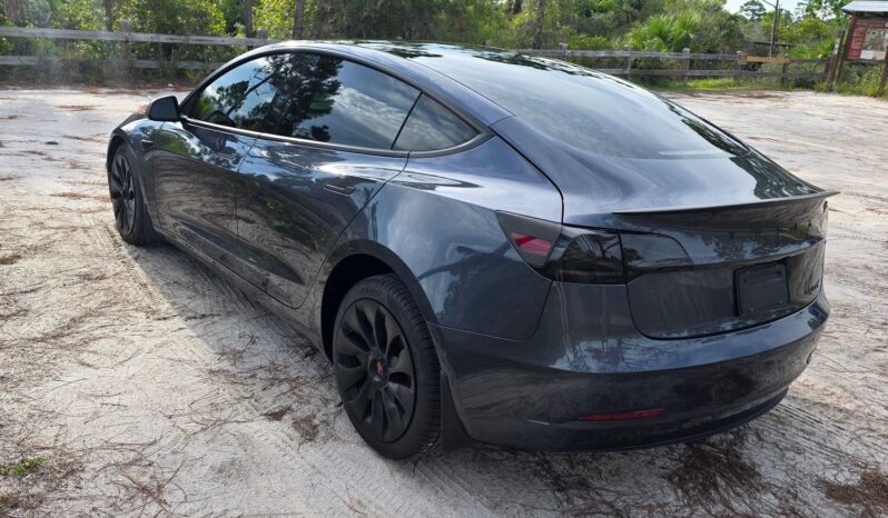 								2022 Tesla Model 3 Long Range AWD full									