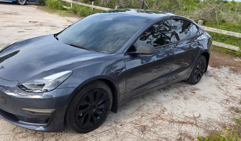 								2022 Tesla Model 3 Long Range AWD full									