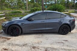 										2022 Tesla Model 3 Long Range AWD full									