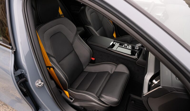 								2023 Volvo V60 Recharge T8 Polestar Engineered 455-hp full									