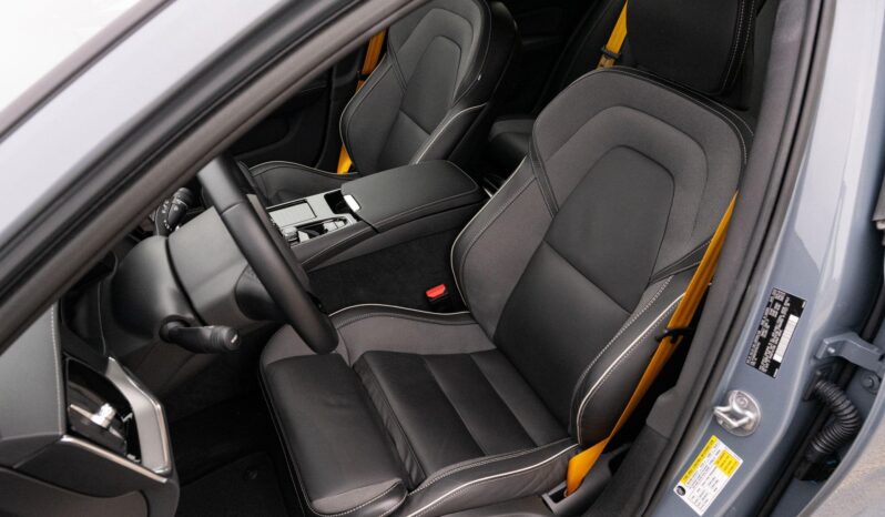 								2023 Volvo V60 Recharge T8 Polestar Engineered 455-hp full									