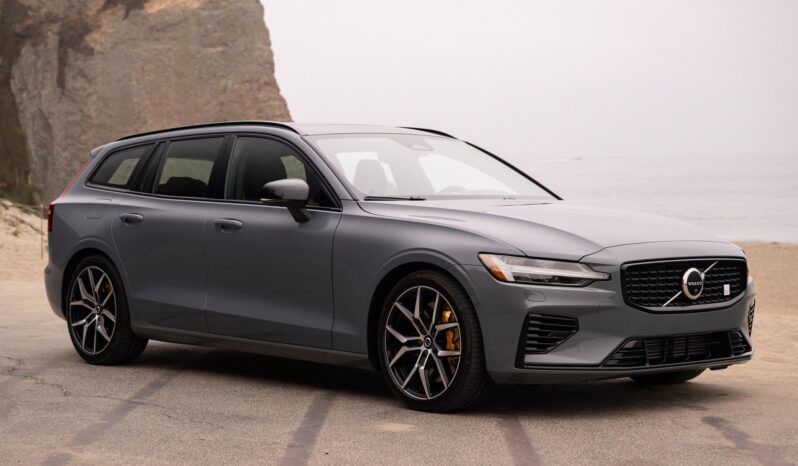 								2023 Volvo V60 Recharge T8 Polestar Engineered 455-hp full									